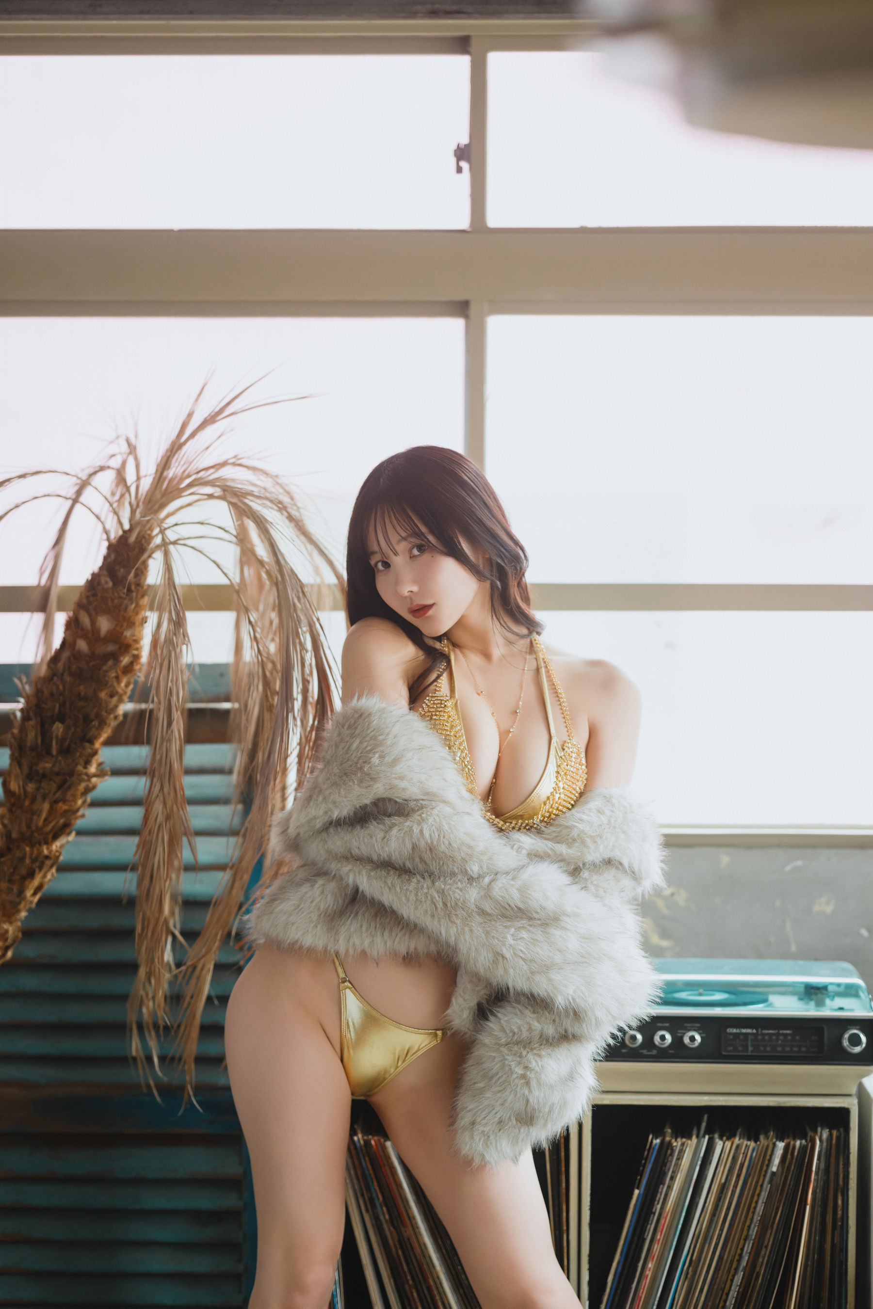 日本甜美COSERけんけん - Gold/(110P)