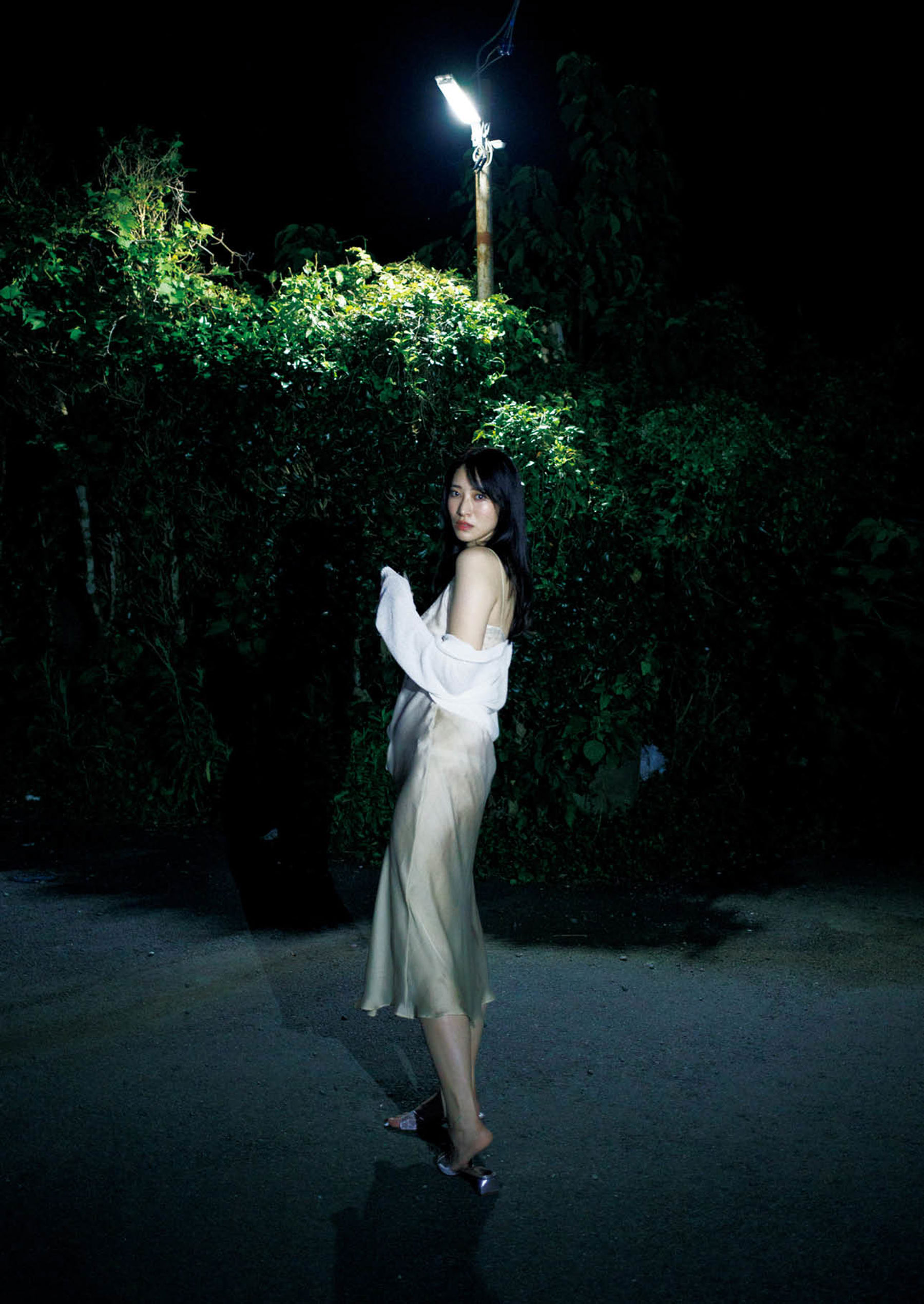 染谷有香 - 赤いアルバム 2015-2025/(75P)