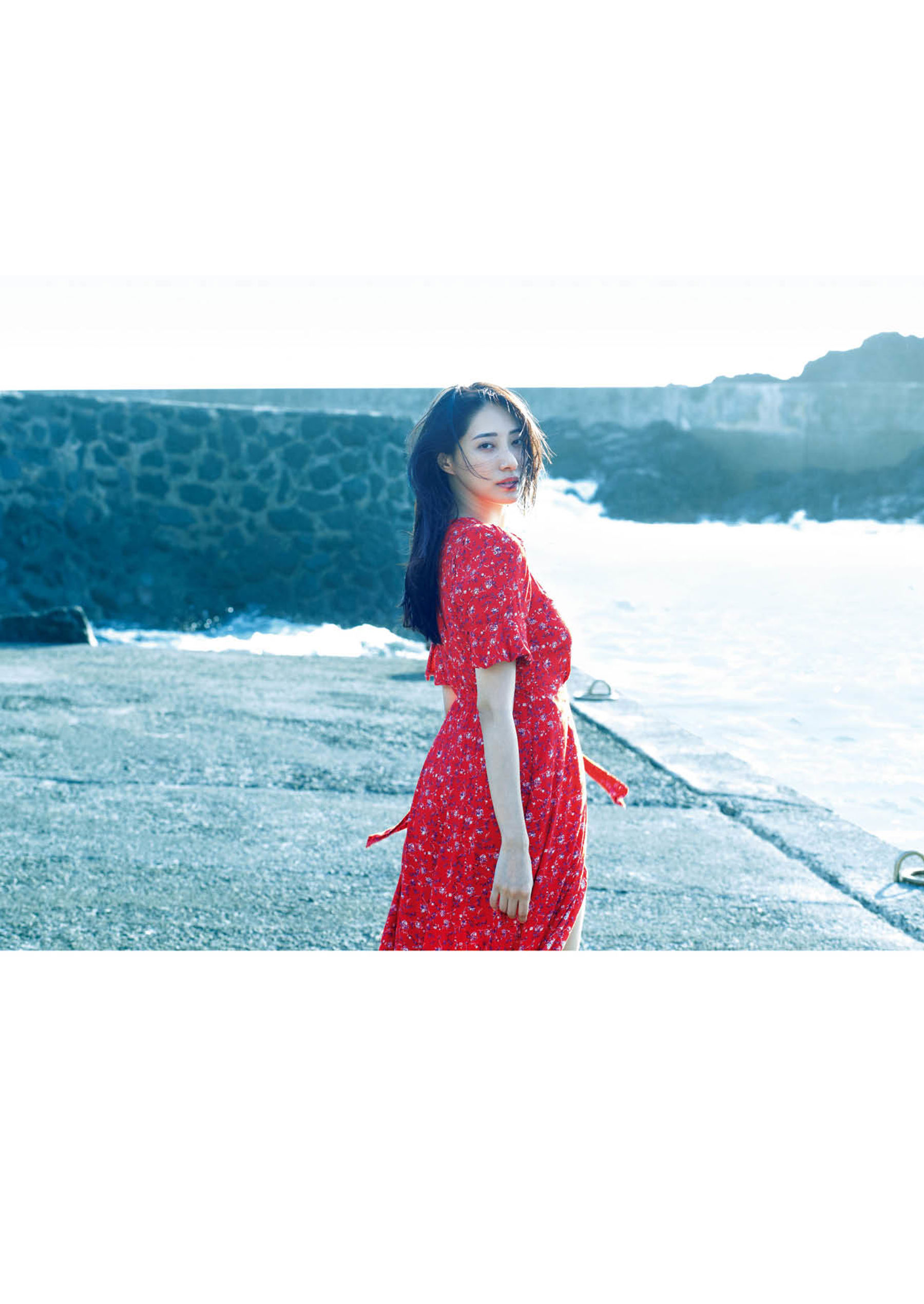染谷有香 - 赤いアルバム 2015-2025/(75P)