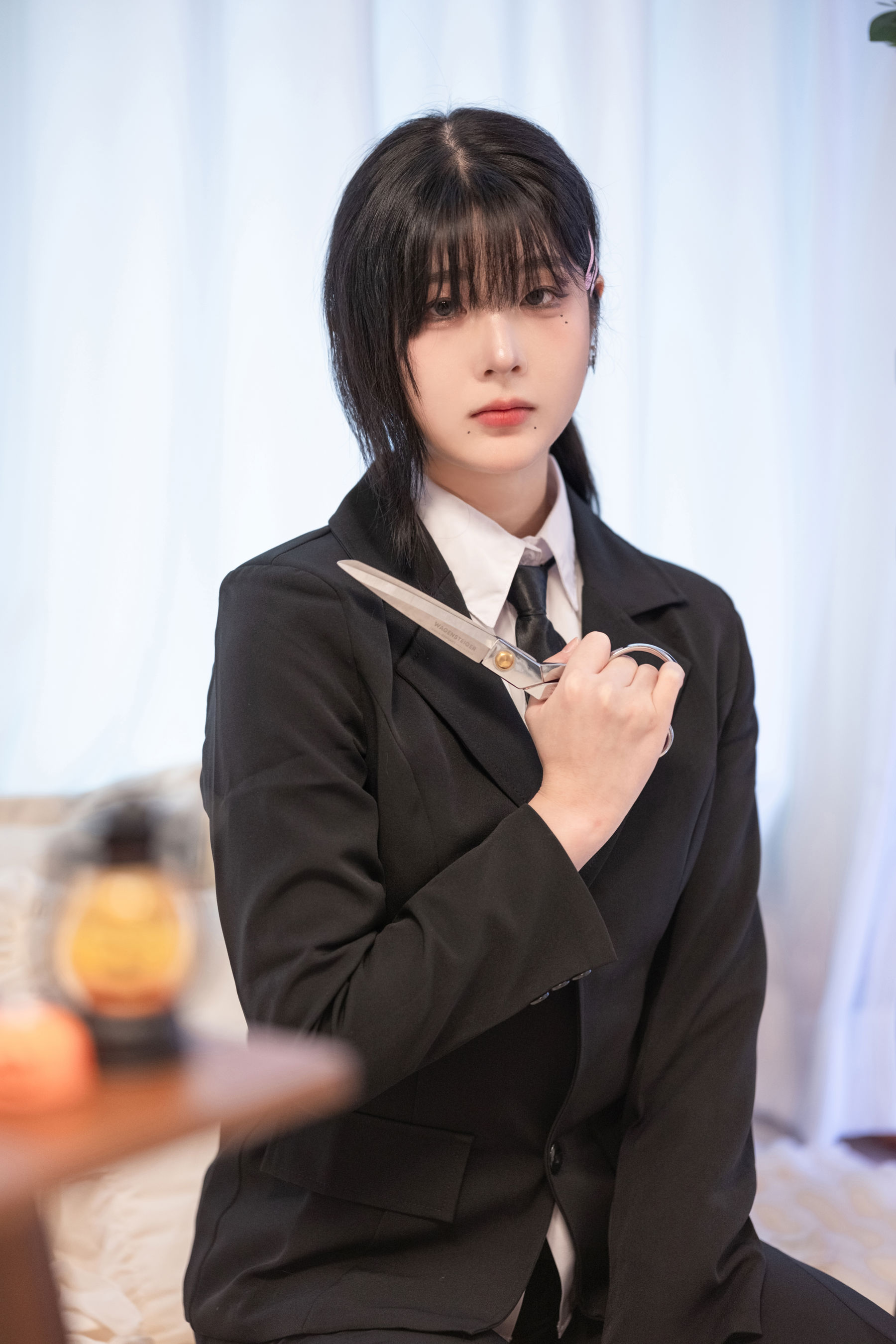 姜仁卿 Kang In-kyung - Halloween/(72P)
