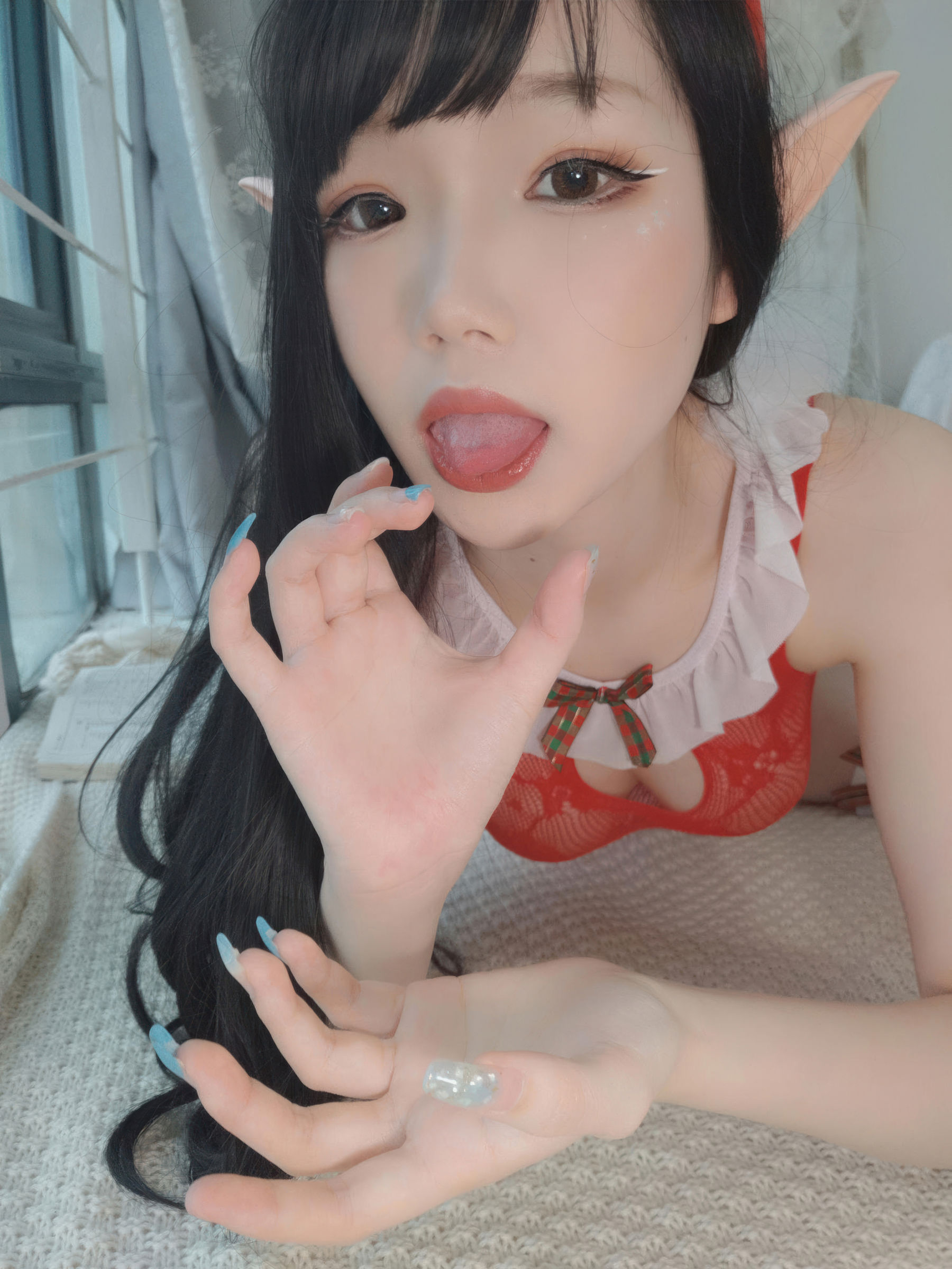 动漫博主 雪晴Astra - 2020圣诞节自拍/(140P)