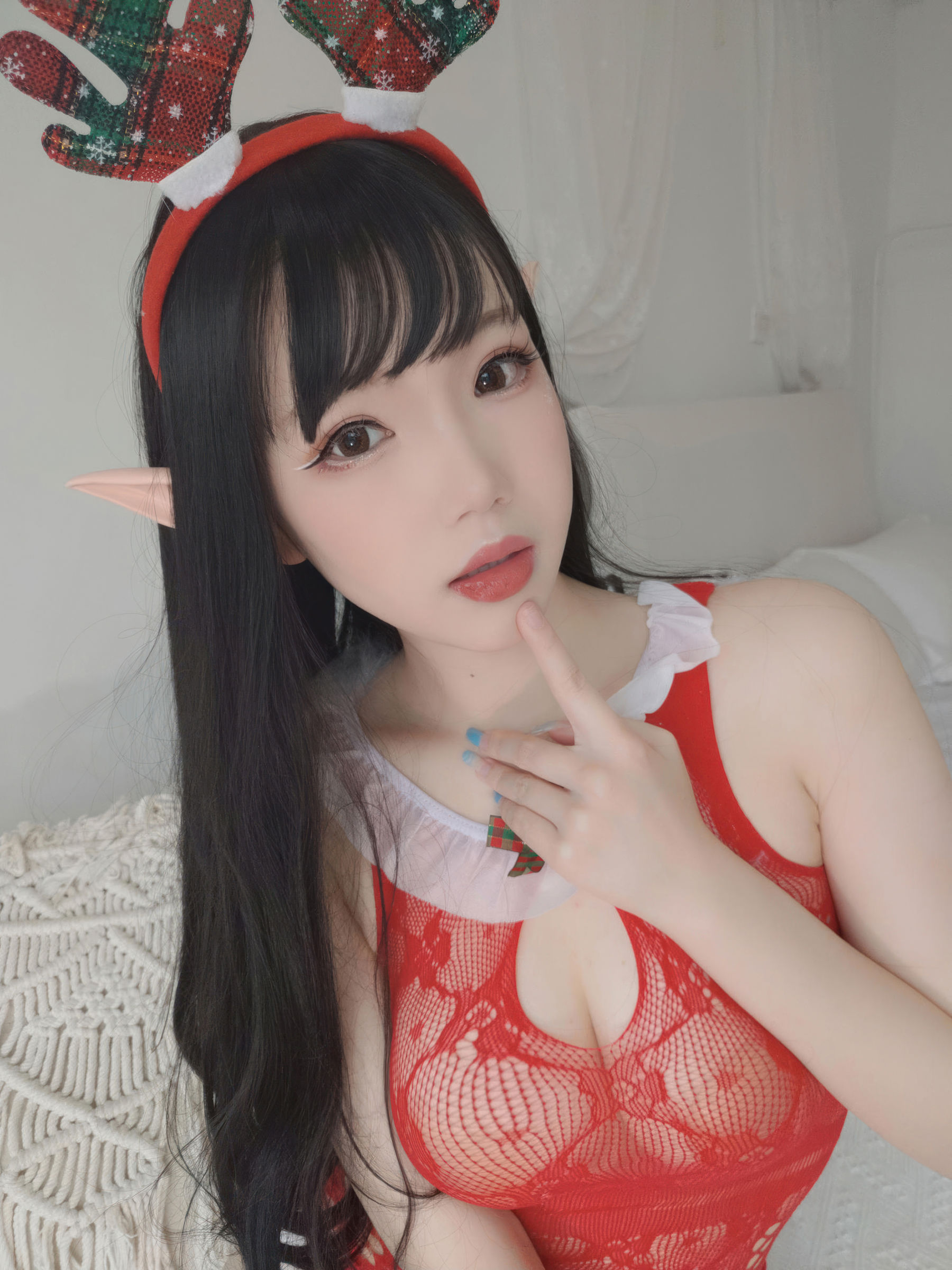动漫博主 雪晴Astra - 2020圣诞节自拍/(140P)
