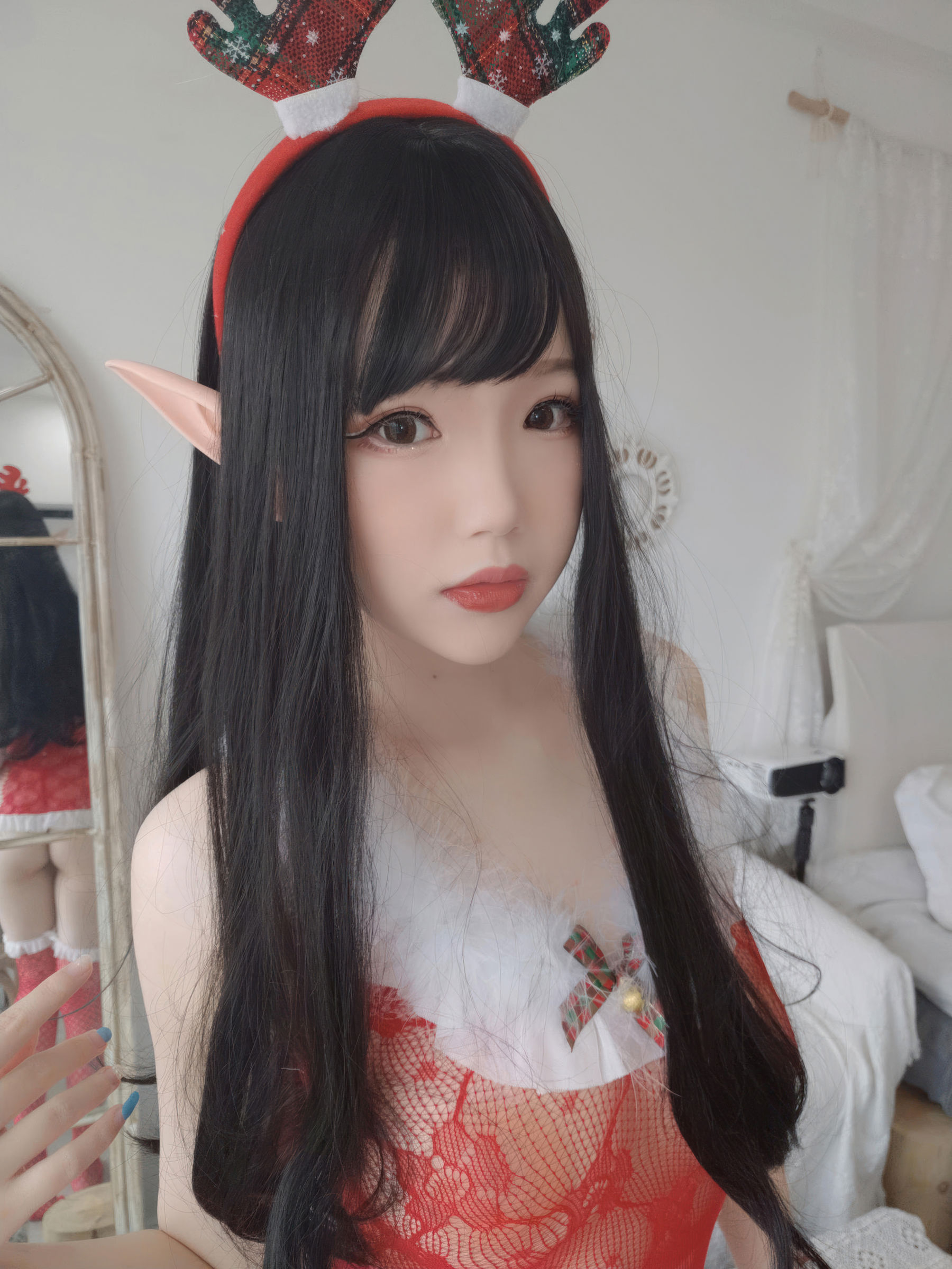 动漫博主 雪晴Astra - 2020圣诞节自拍/(140P)