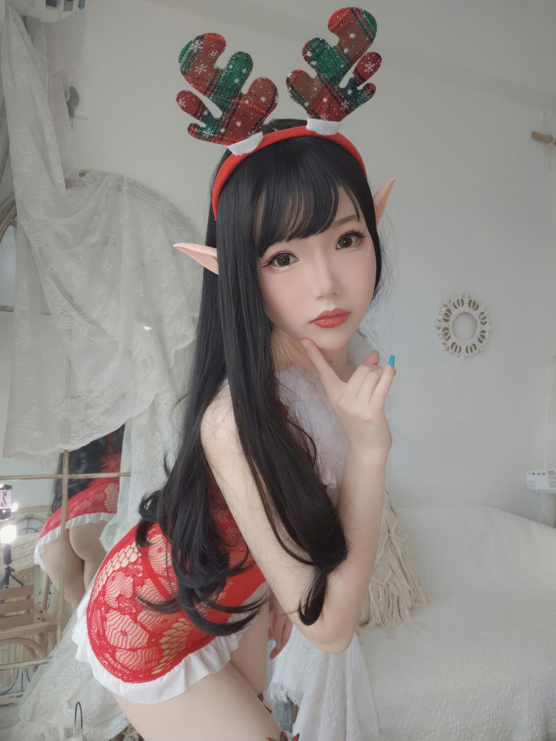 动漫博主 雪晴Astra - 2020圣诞节自拍/(140P)