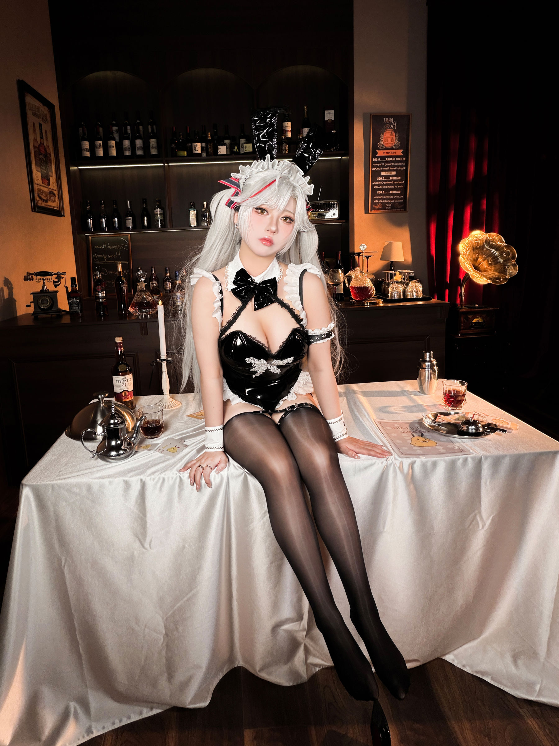 半半子 - 歐根親王Bunny/(62P)