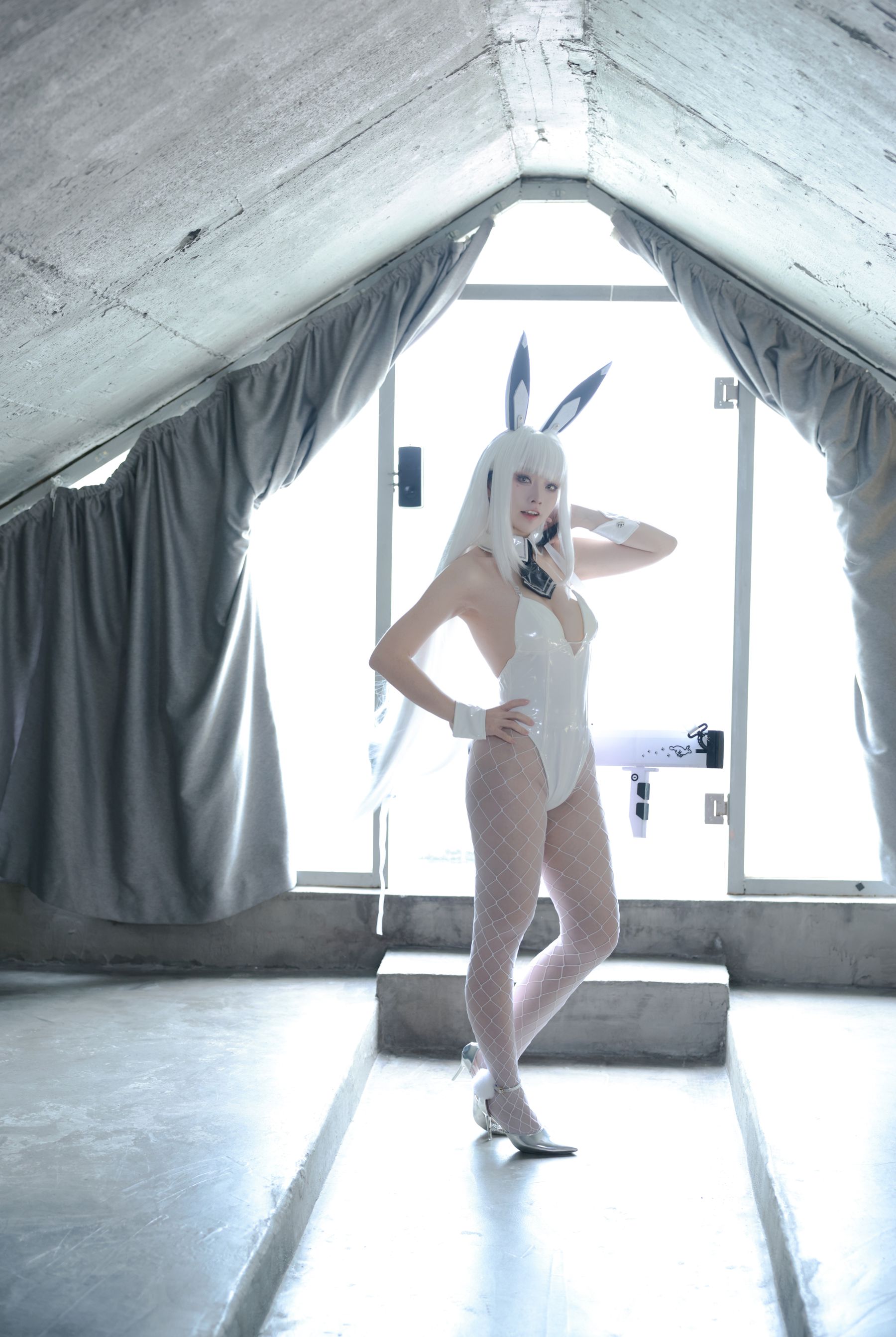 动漫博主 G44不会受伤 - 布兰儿兔女郎/(51P)