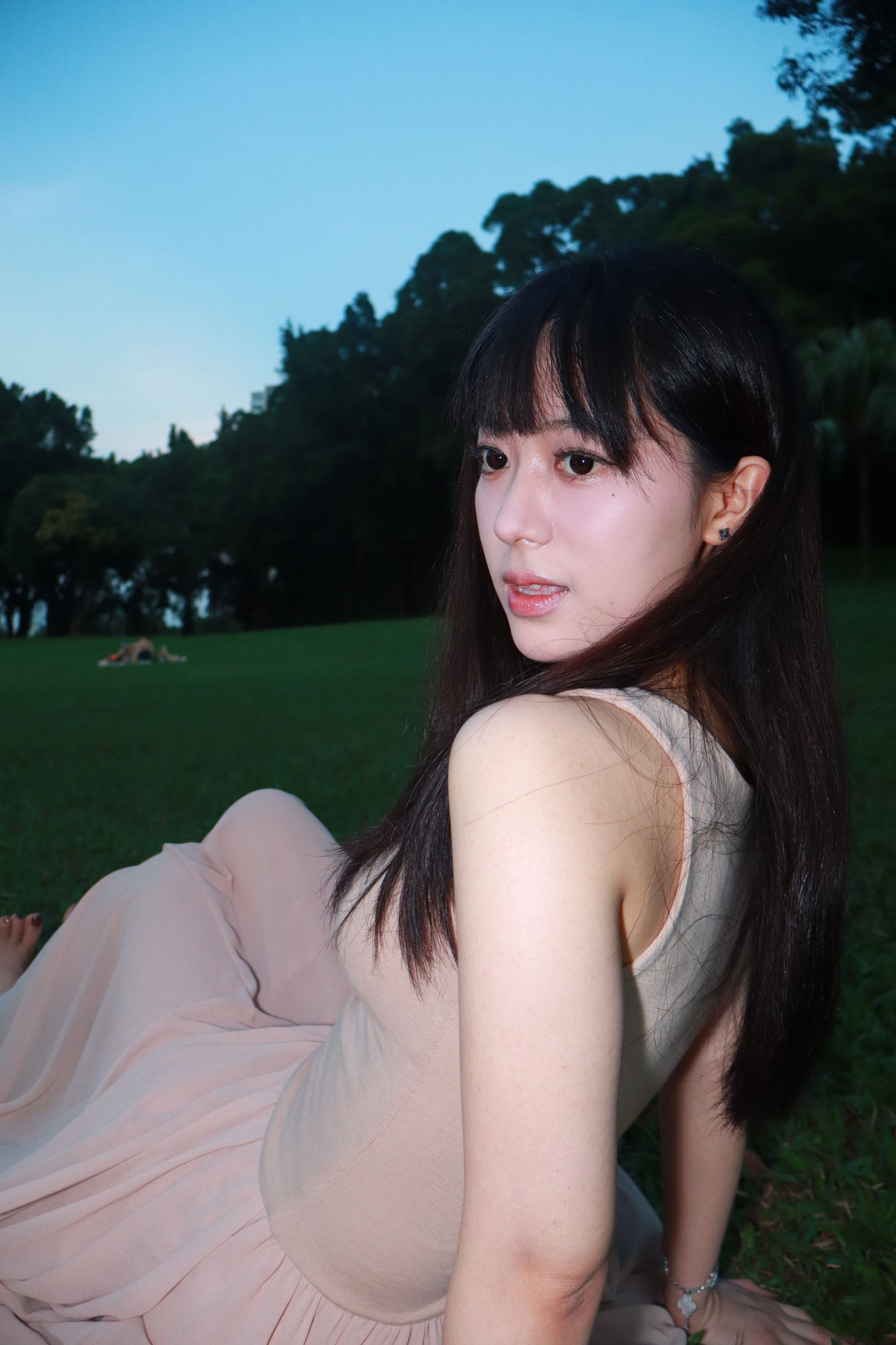 个人约拍 - 20号作品 超高颜值短裙学生妹小姐姐/(333P)
