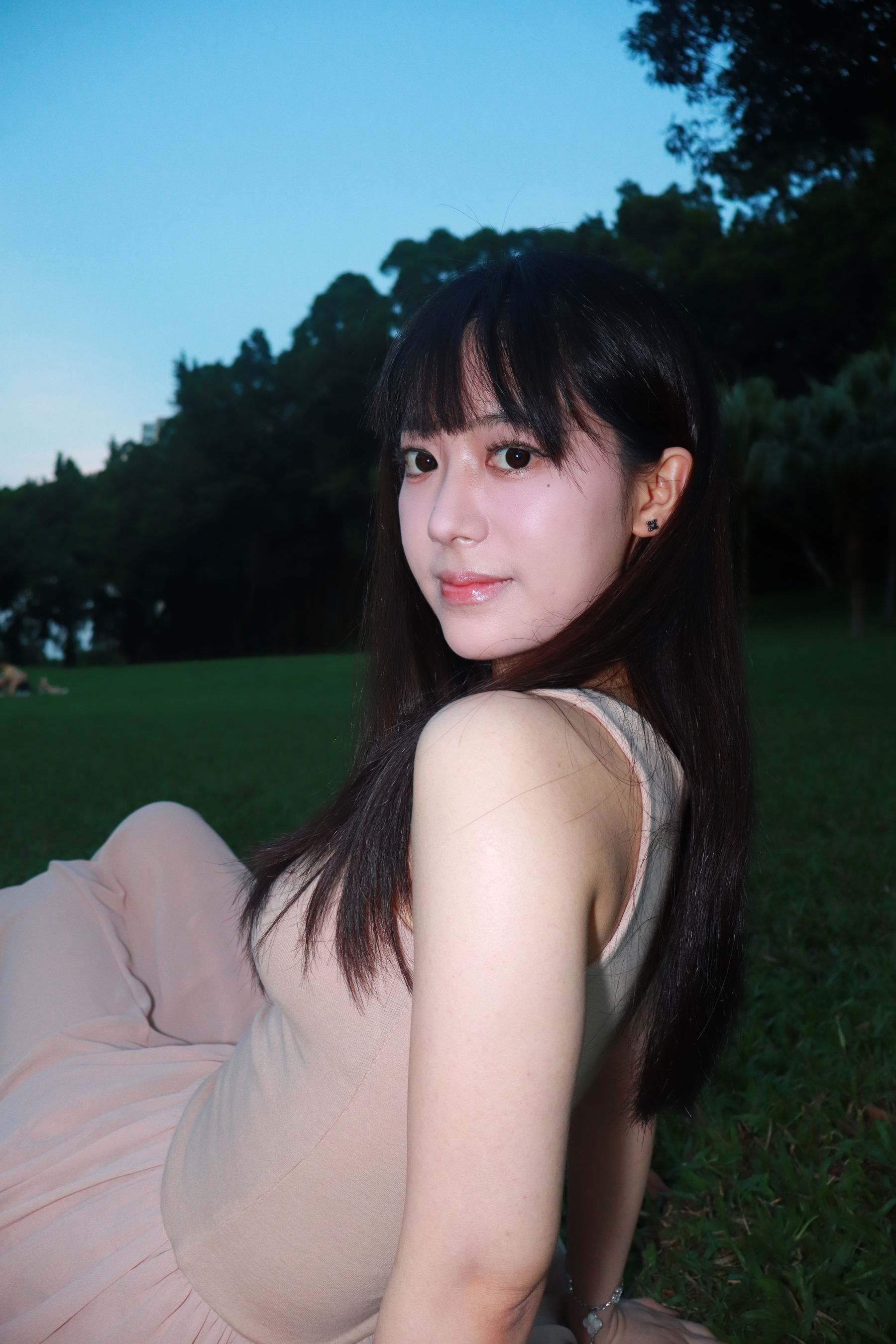 个人约拍 - 20号作品 超高颜值短裙学生妹小姐姐/(333P)