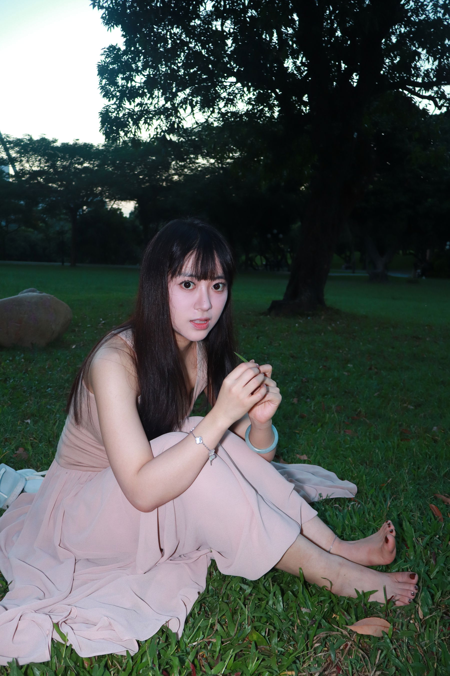 个人约拍 - 20号作品 超高颜值短裙学生妹小姐姐/(333P)