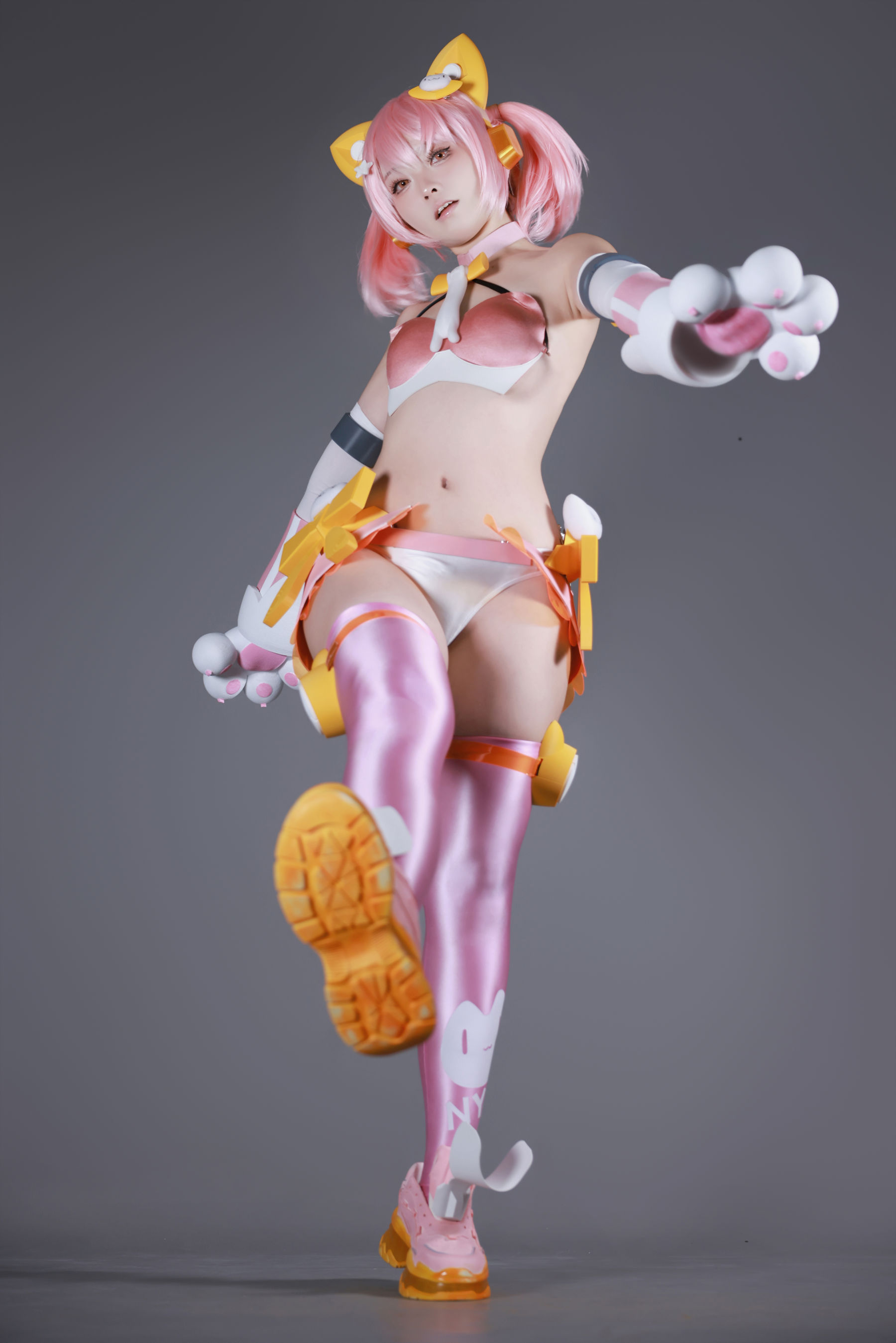动漫博主 G44不会受伤 - 女神装置Puni Mofu猫猫/(54P)