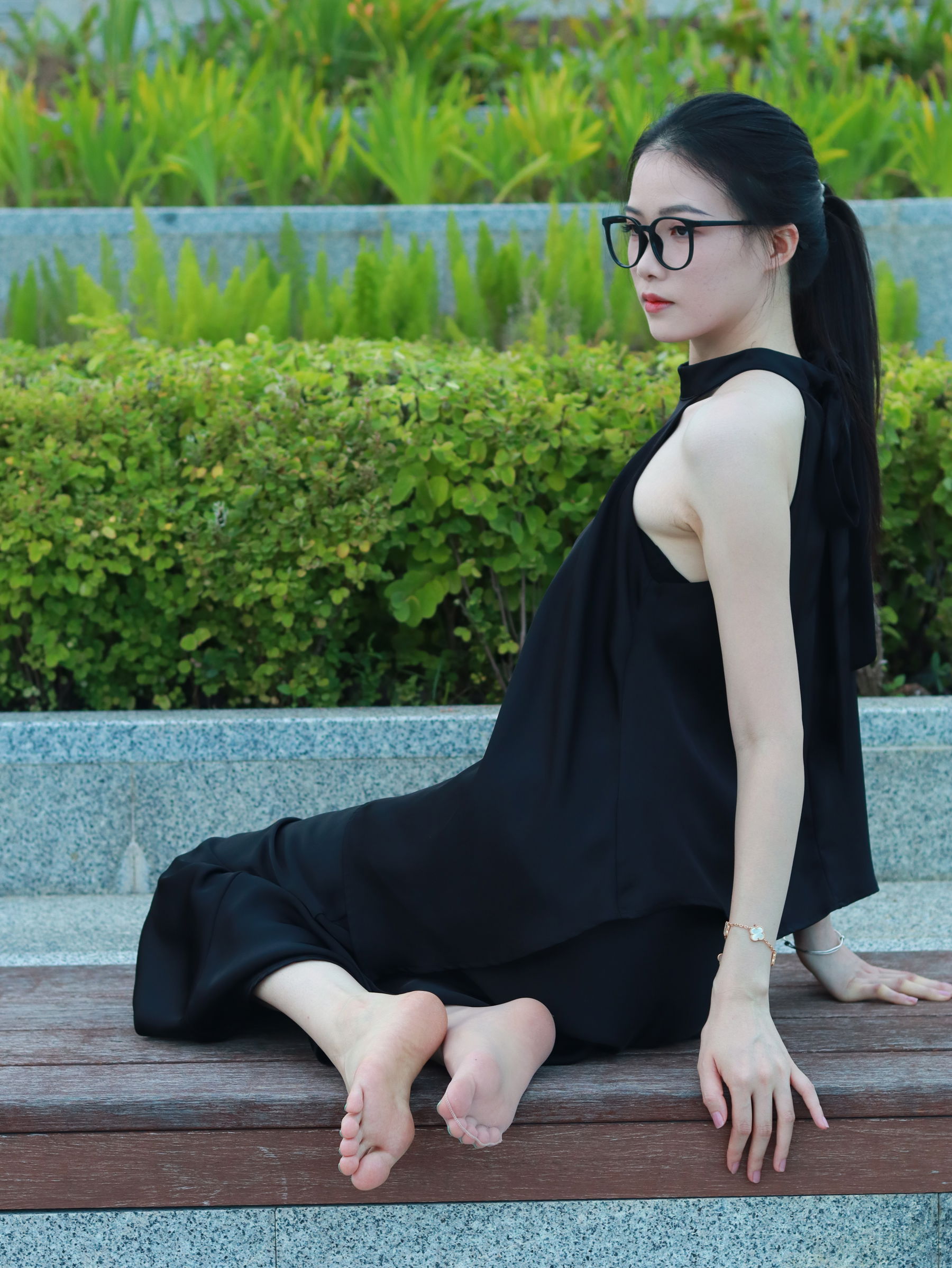 个人约拍 - 18号作品 02框眼镜小妹/(258P)