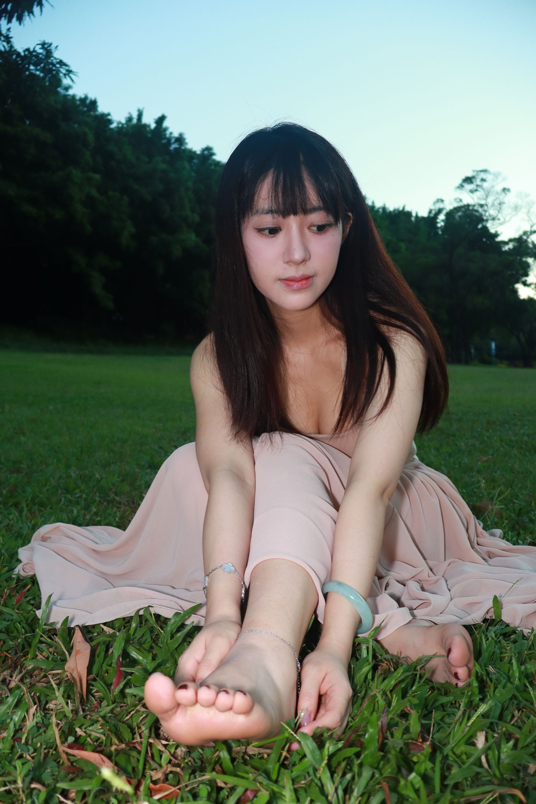 个人约拍 - 20号作品 超高颜值短裙学生妹小姐姐/(333P)