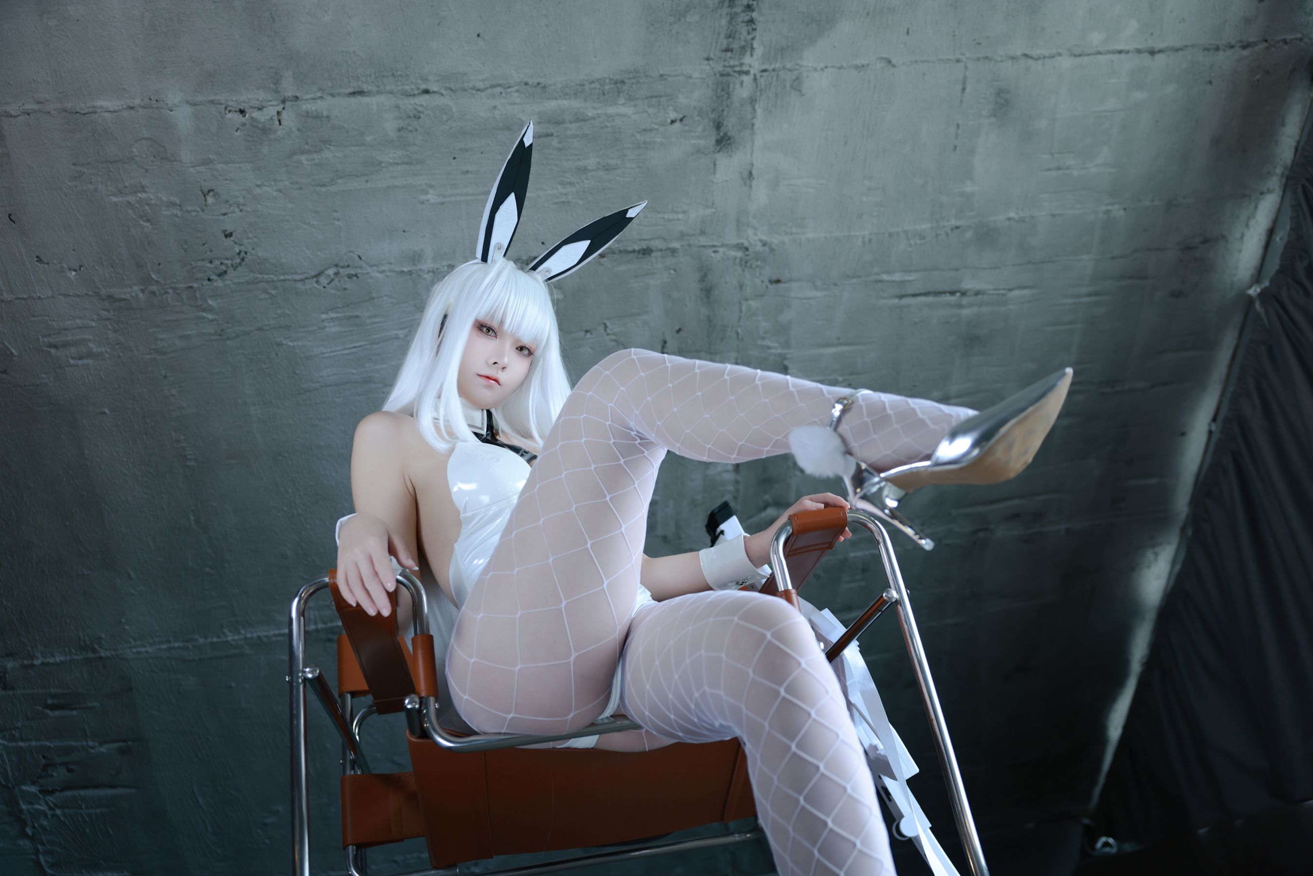 动漫博主 G44不会受伤 - 布兰儿兔女郎/(51P)