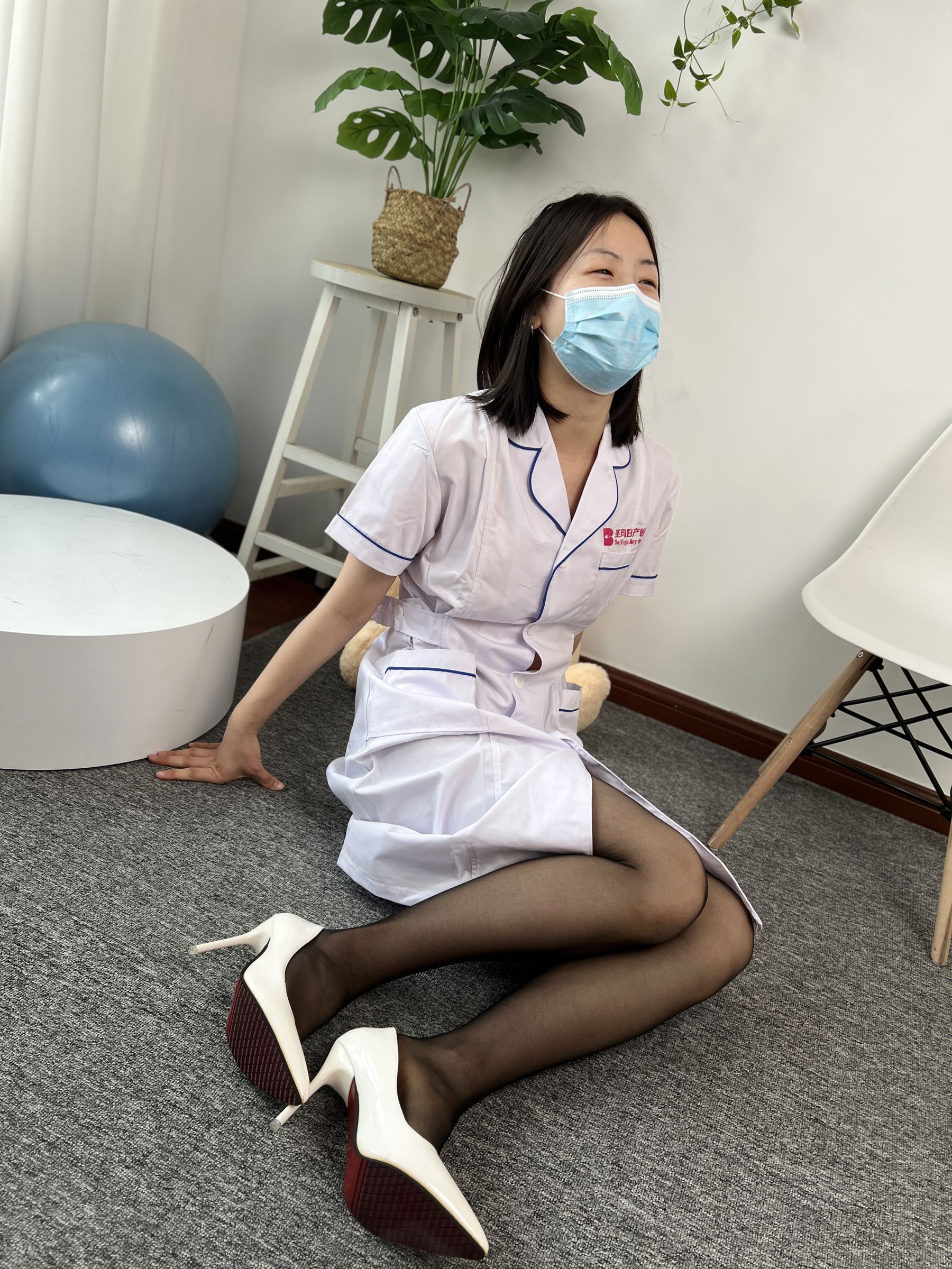 三禾摄影 No.073 护士服 黑丝 高跟/(289P)