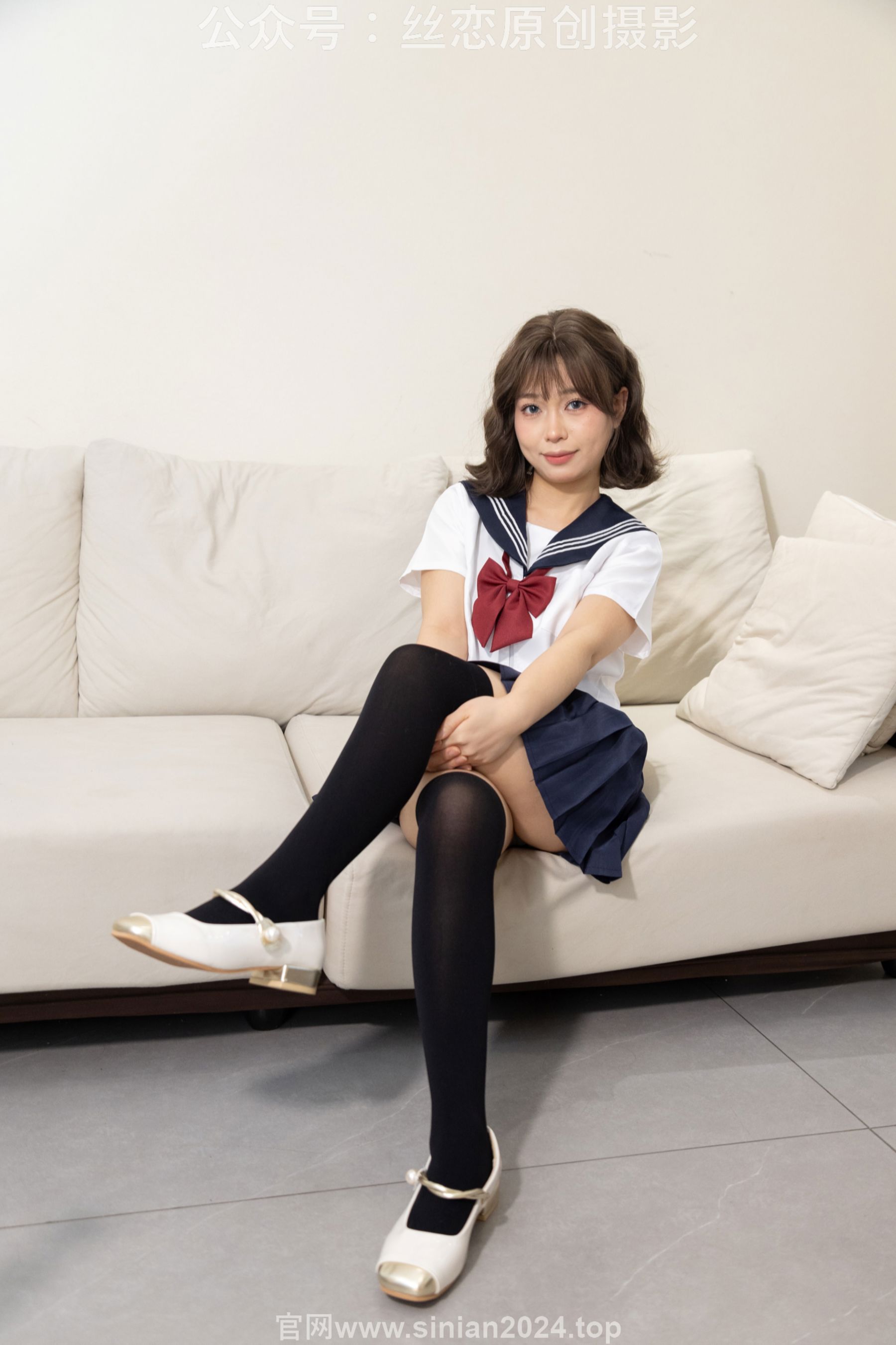 丝恋摄影 No.003 泡芙-厚黑丝 小皮鞋 水手服/(166P)