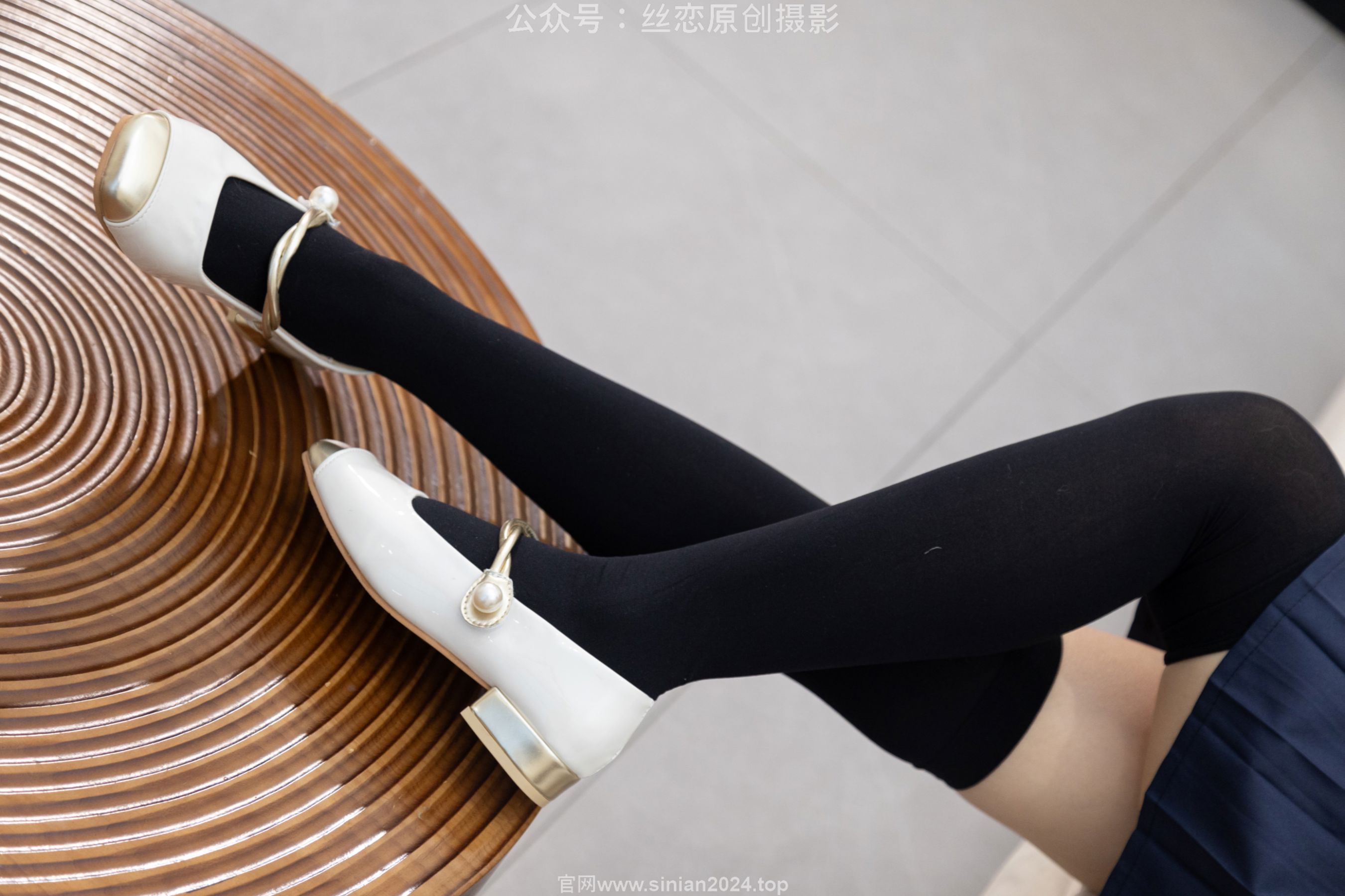 丝恋摄影 No.003 泡芙-厚黑丝 小皮鞋 水手服/(166P)