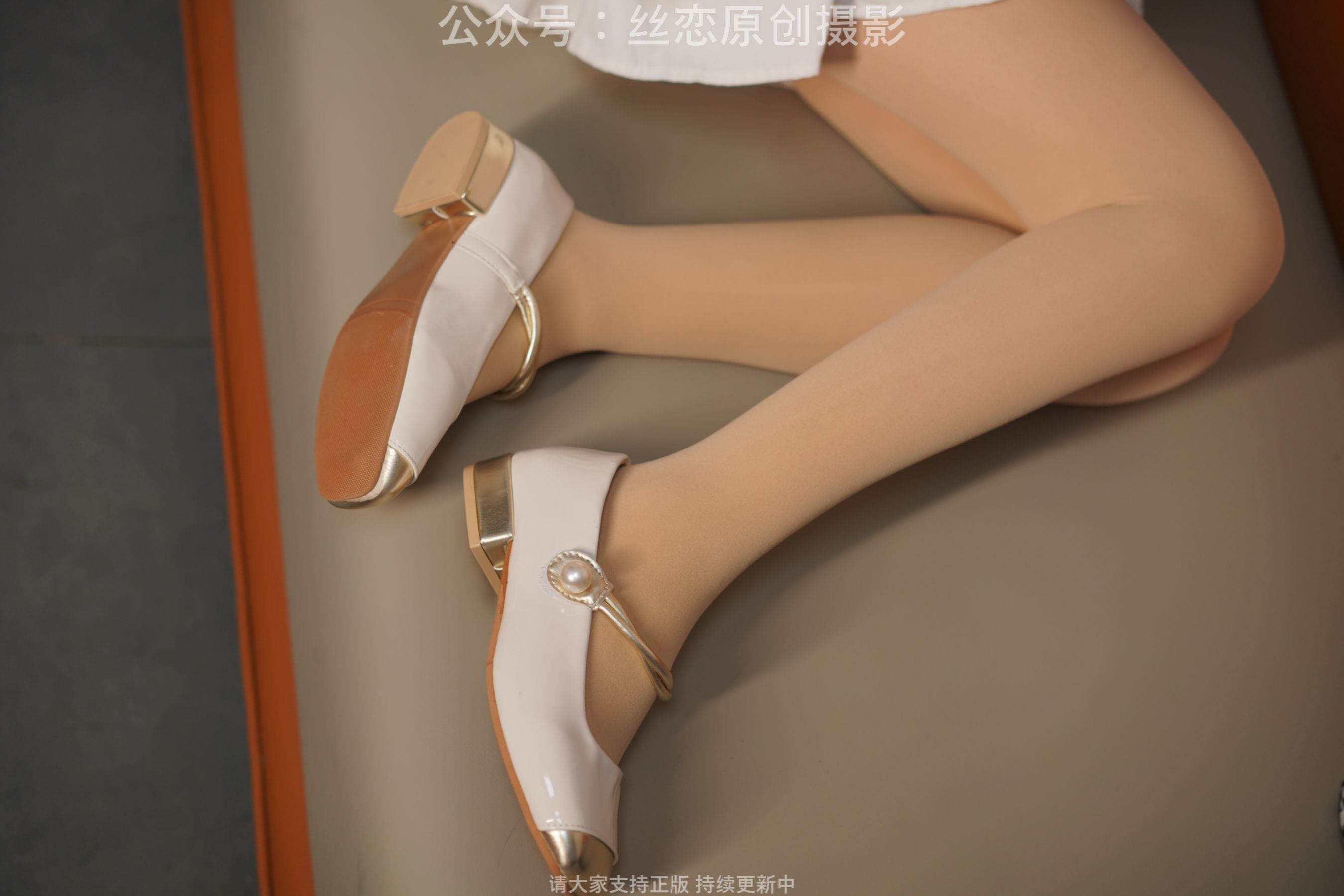 丝恋摄影 No.004 幺幺-厚肉丝 小皮鞋 碎花裙/(159P)