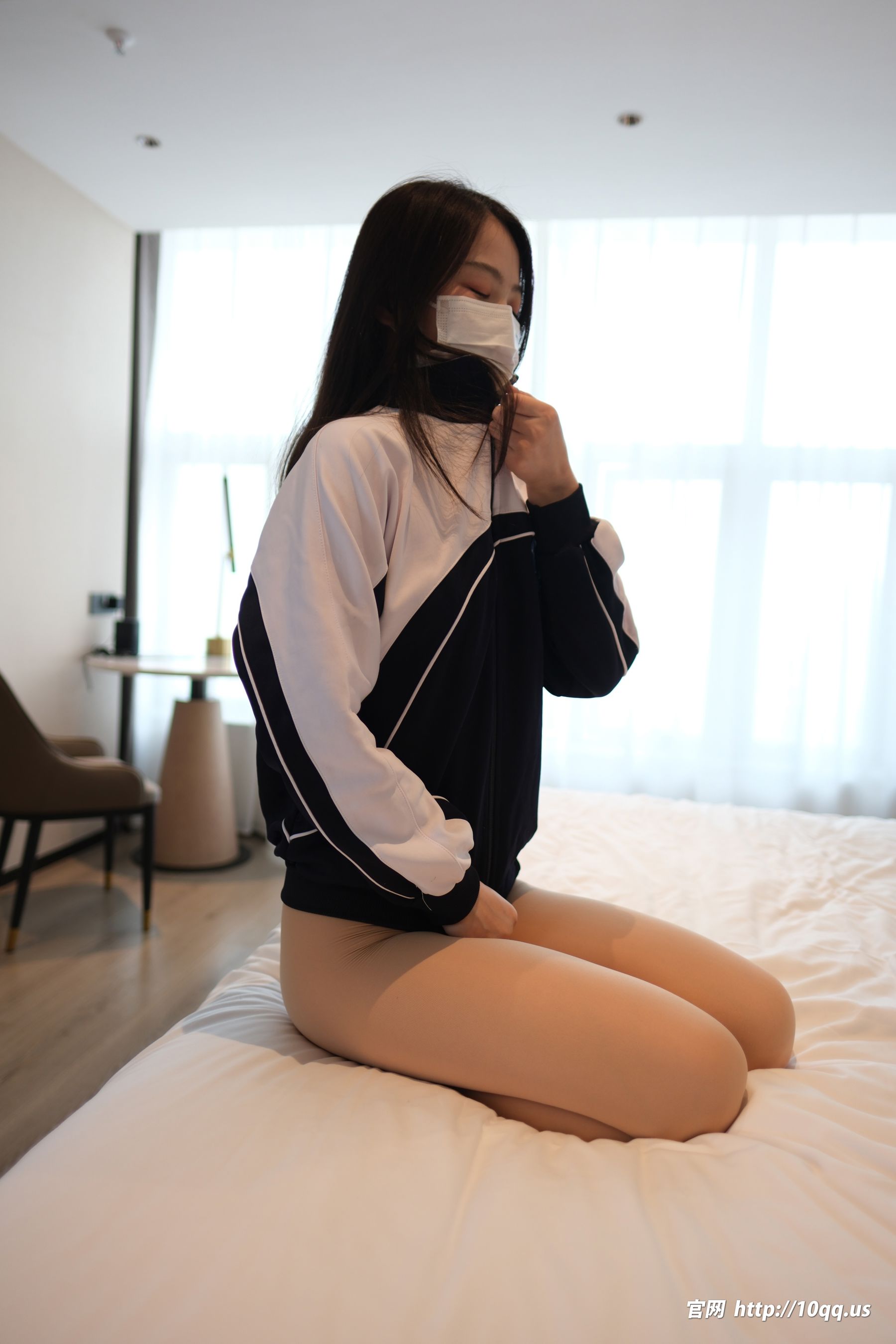 [ROSI写真] 口罩系列 2025.04.19 NO.3233/(66P)
