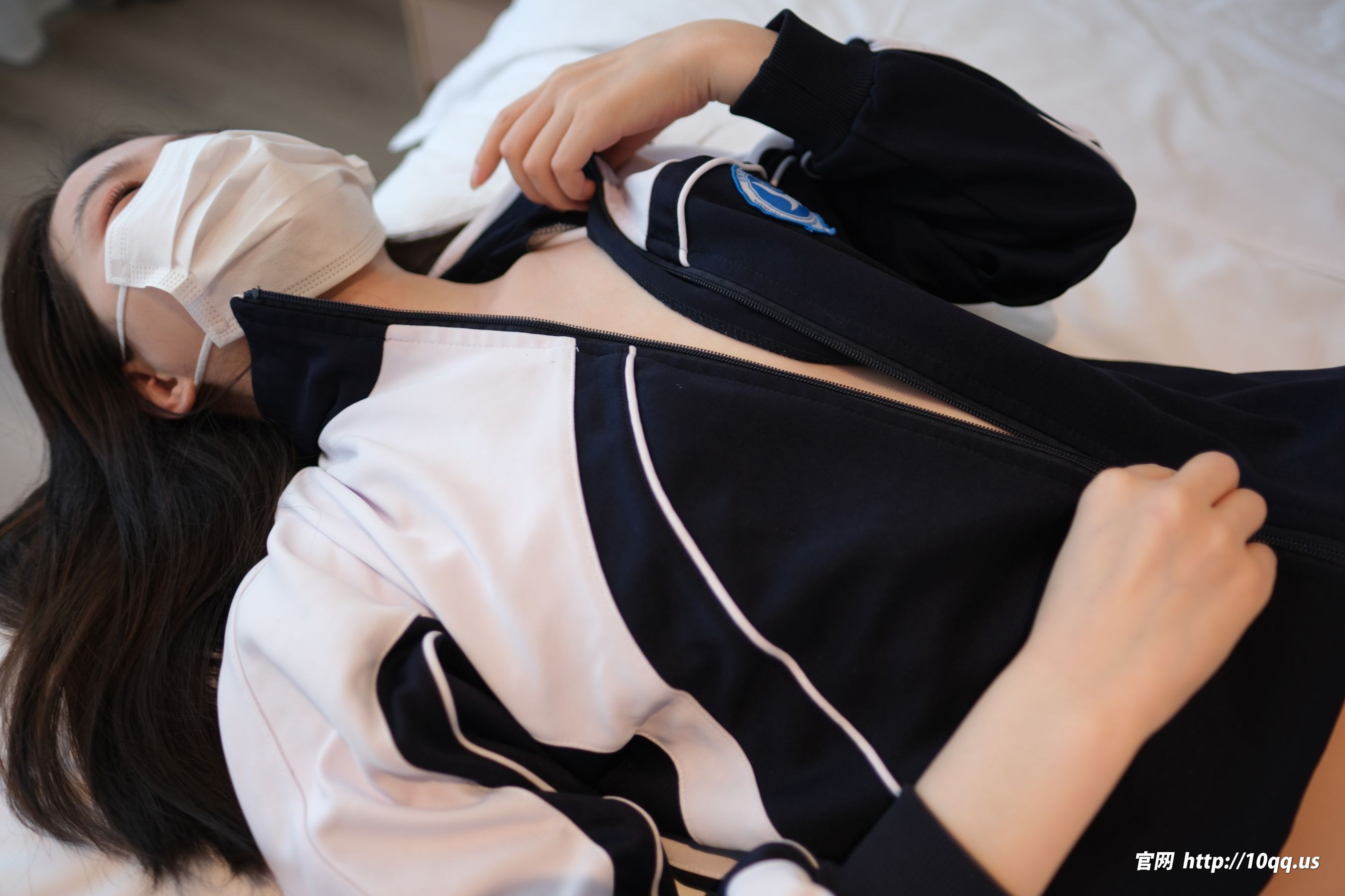 [ROSI写真] 口罩系列 2025.04.19 NO.3233/(66P)