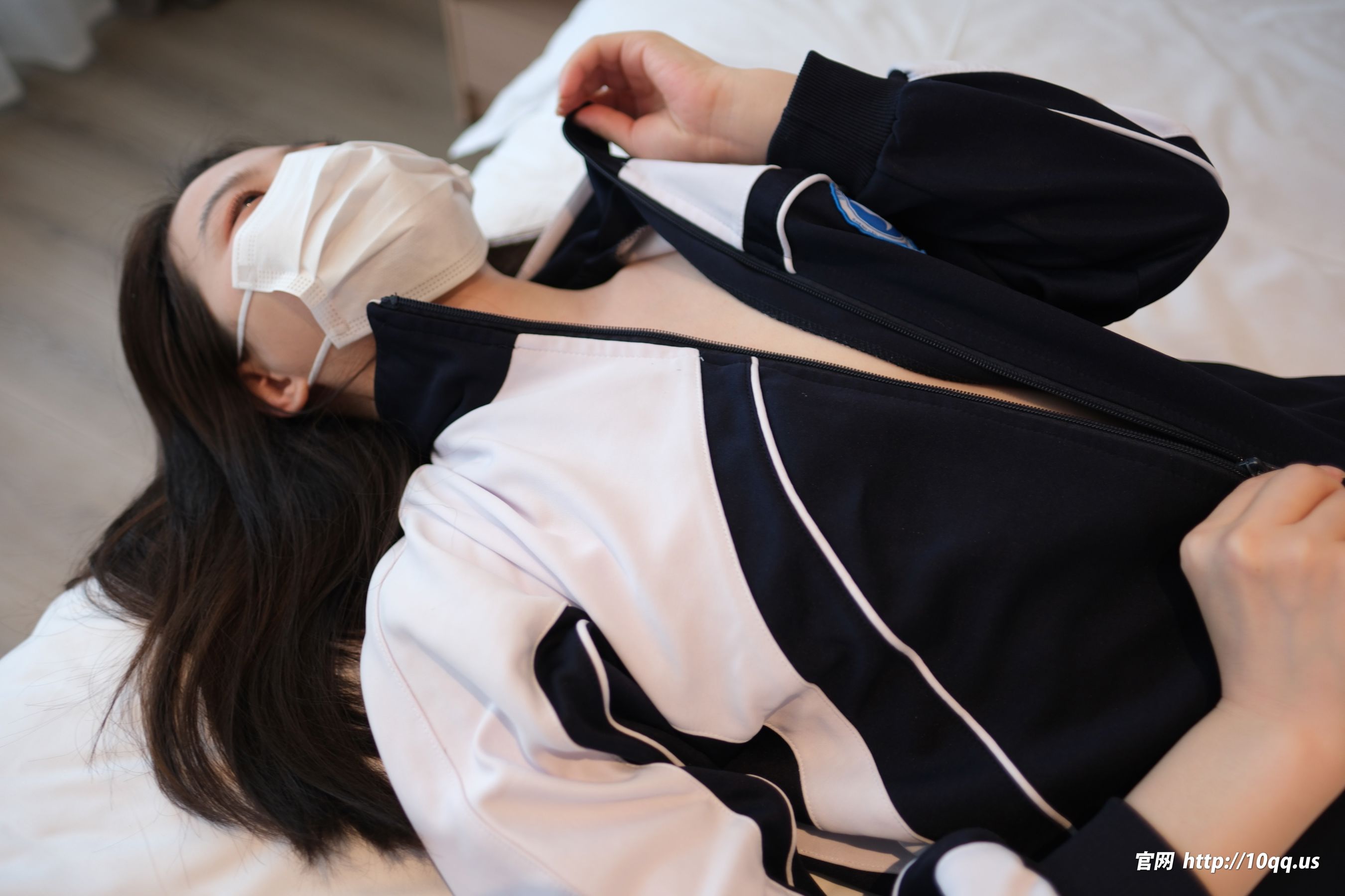 [ROSI写真] 口罩系列 2025.04.19 NO.3233/(66P)