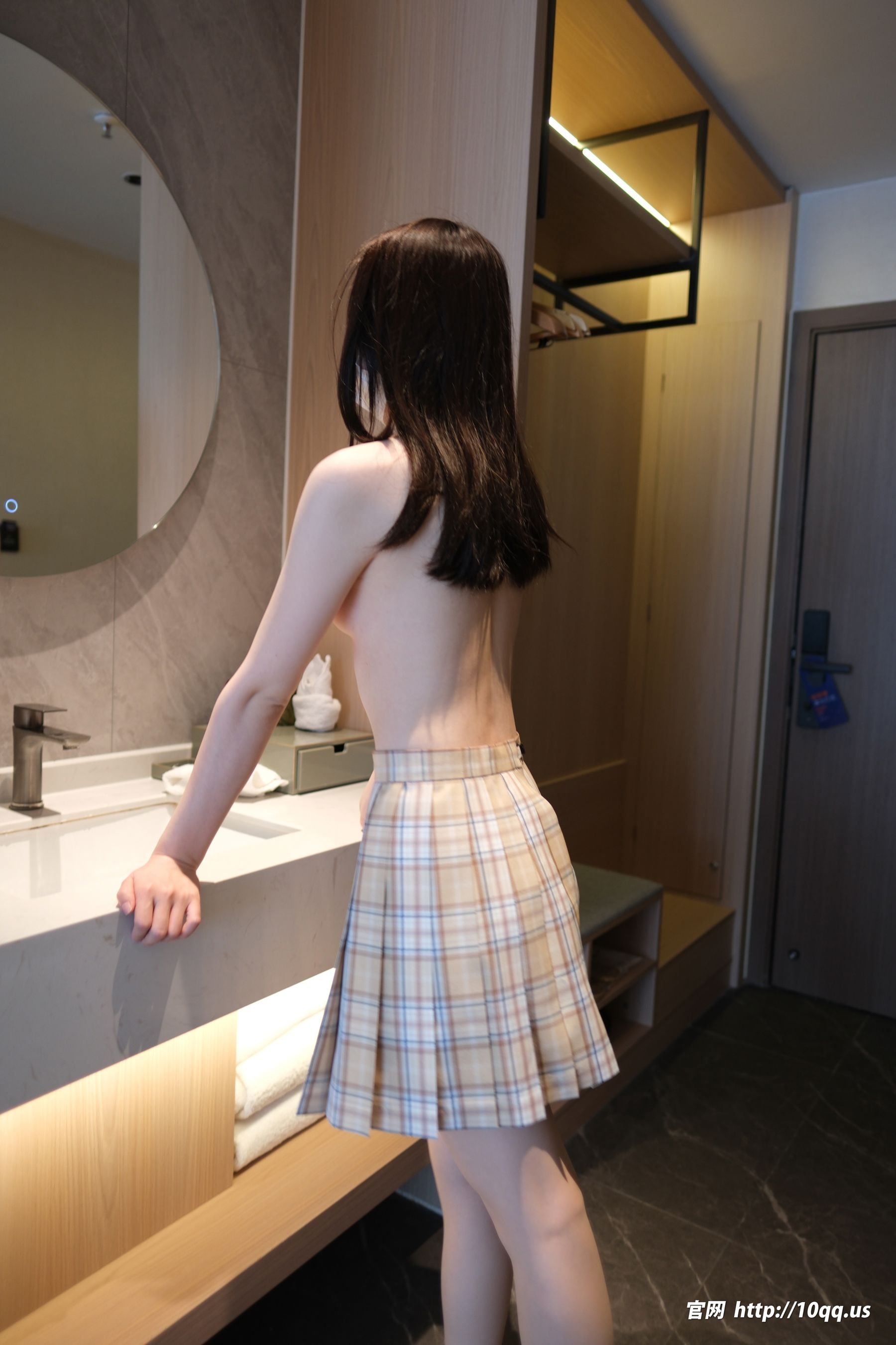 [ROSI写真] 口罩系列 2025.03.22 NO.3205/(78P)
