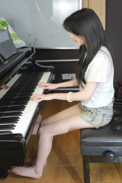 青柠映画 - 阿慌 琴房秀玉足/(265P)